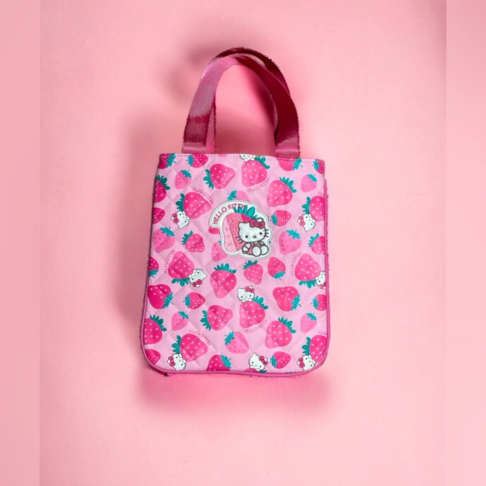 Cute Hello kitty strawberry handbag
